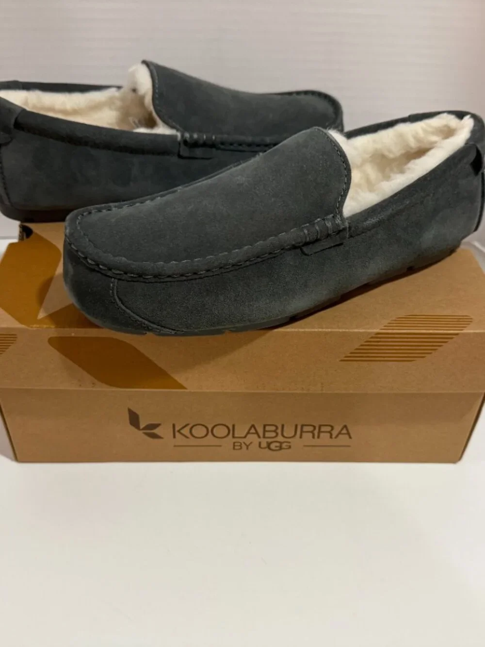 Koolaburra by UGG Tipton Stone Gray Slippers Men's Size 9 1105893 BNIB